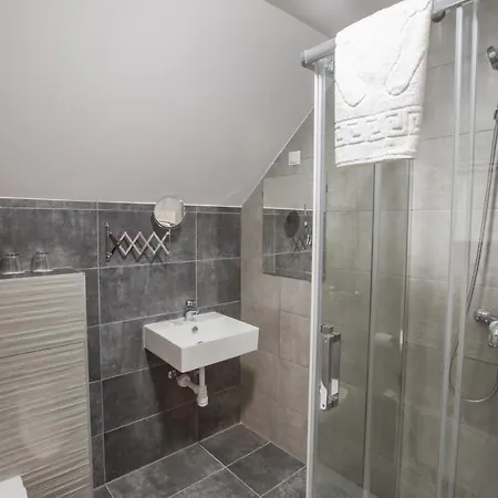 Fogado A Ket Toelgyfahoz Bed & Breakfast Sumeg Exterior photo